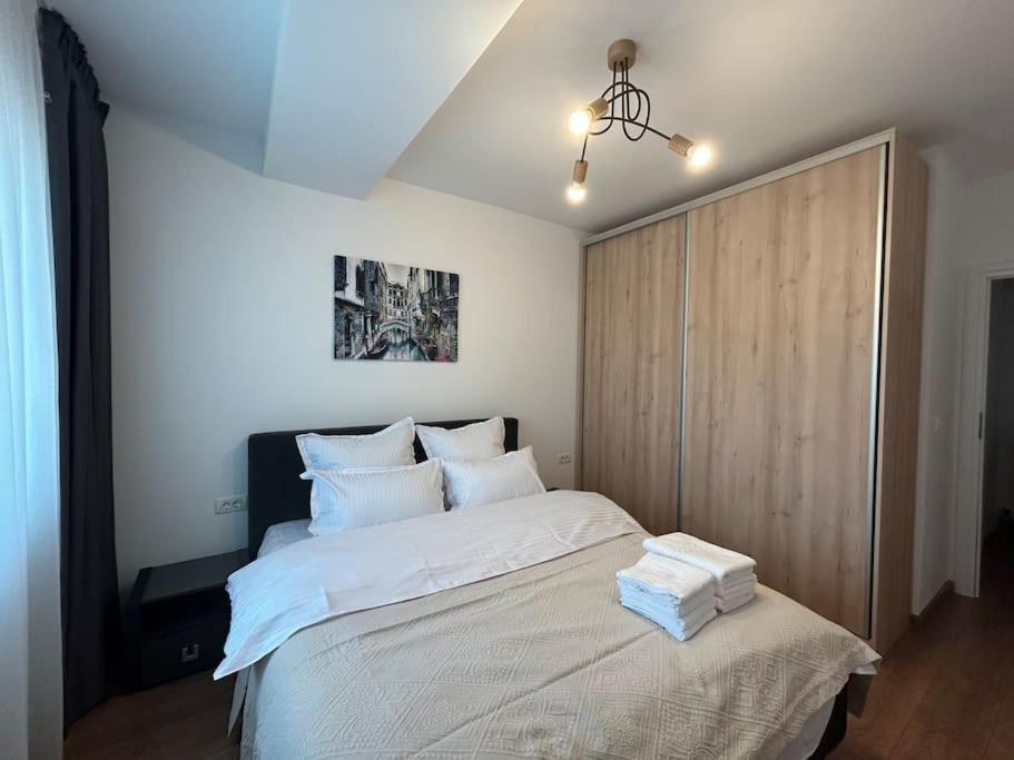 Regie Sunset Apartment Букурещ Екстериор снимка